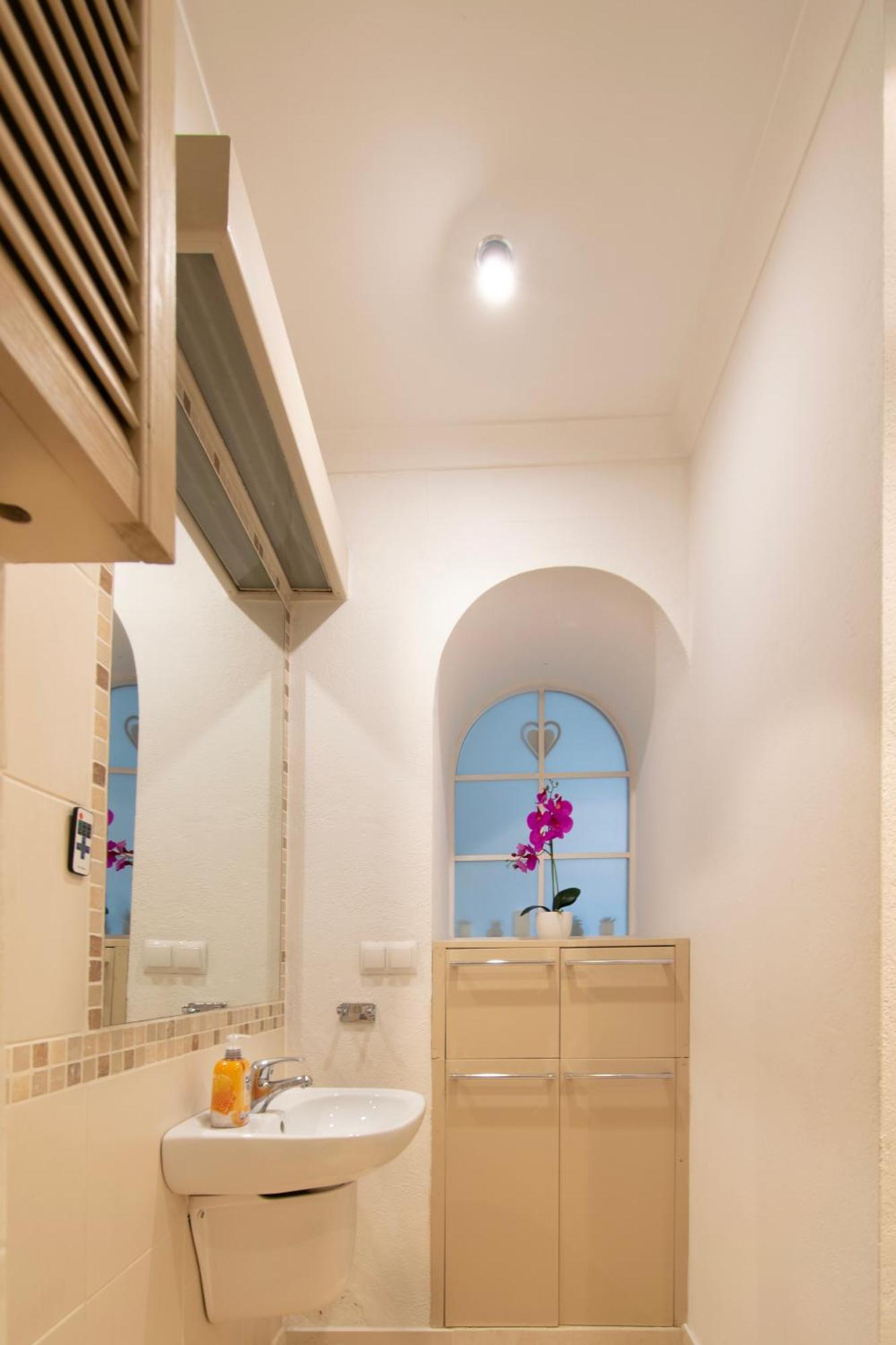 קרקוב Stylish 2 Bedroom Apartment Morsztynowska Street מראה חיצוני תמונה